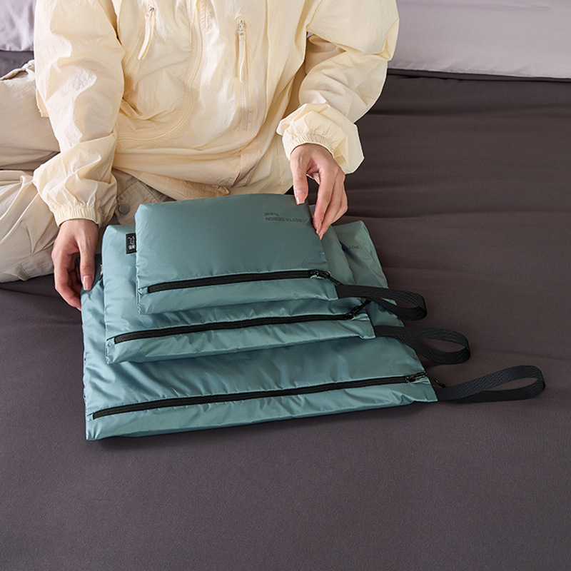 BOTTA脏衣收纳袋轻量化