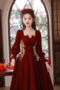 大码 女订婚连衣裙高级感 敬酒服新娘胖mm酒红色结婚小个子回门便装