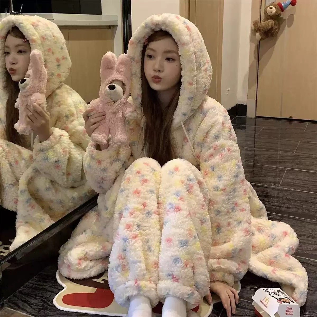 小熊韩版睡袍女2025年秋冬季新款珊瑚绒加厚连帽浴袍长款睡衣
