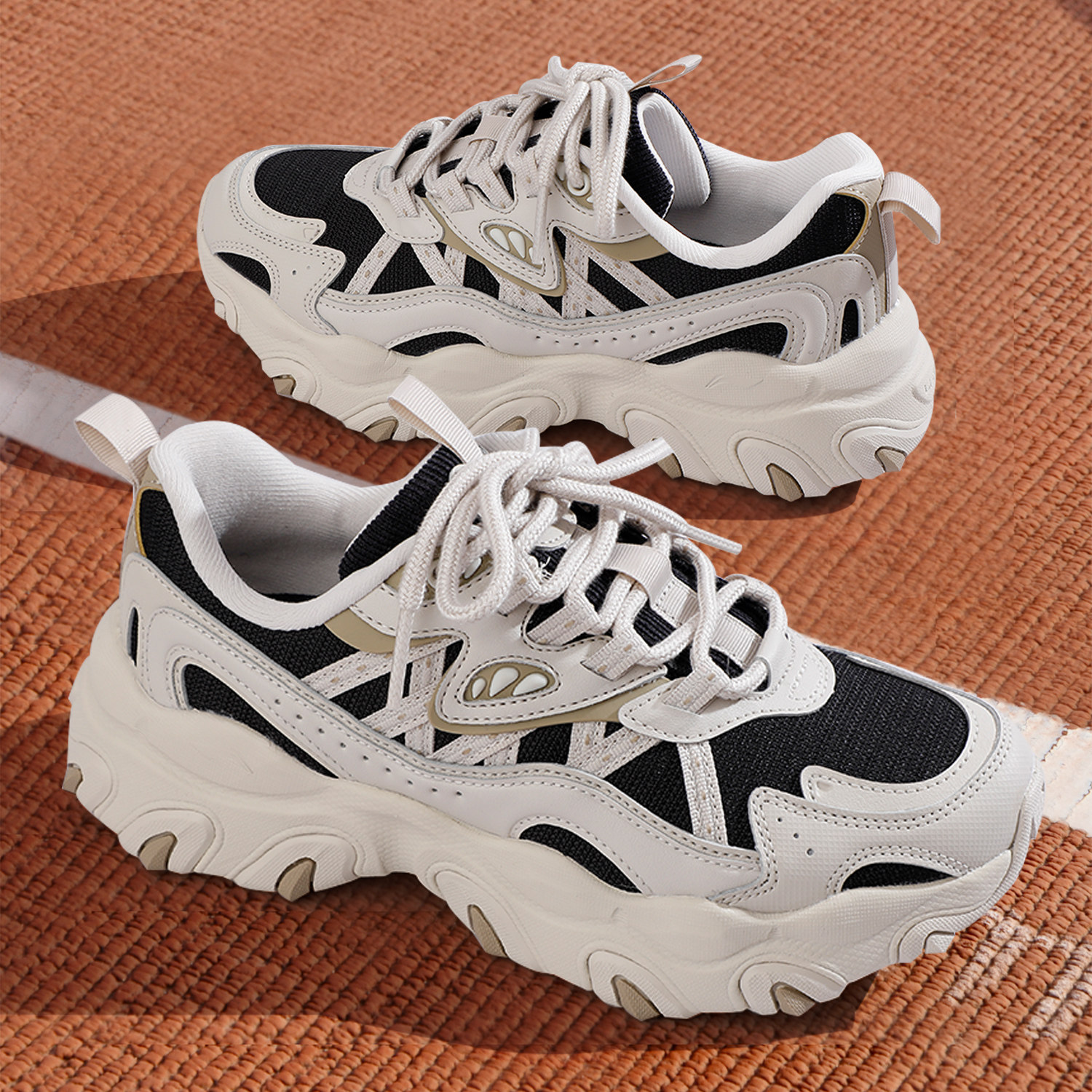 李宁猫爪lite3防滑耐磨轻便低帮运动休闲鞋女2025冬季新款运动鞋