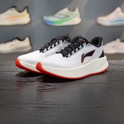 李宁系列时尚百搭2026春季超影男子轻质缓震低帮透气耐磨运动跑鞋