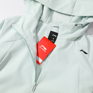 李宁外套女款2026春季新款女士跑步运动宽松保暖软壳防风连帽风衣