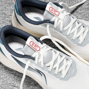 李宁休闲慢跑鞋男款2025夏季新款轻云软弹网面轻便运动鞋ARSV087