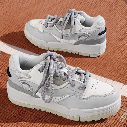 李宁运动鞋男子2025冬季新款001 BTC MEGA软弹板鞋百搭经典休闲鞋