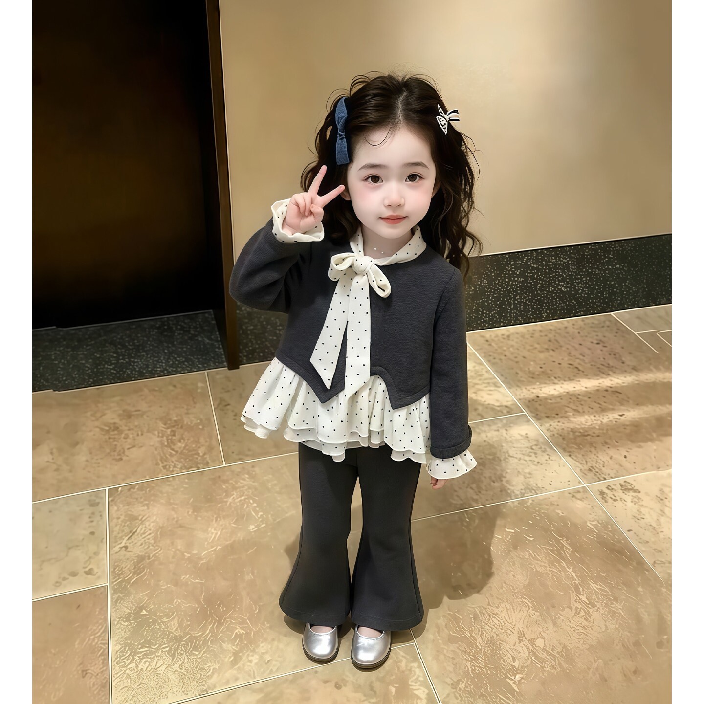 女童长袖波点T恤喇叭裤套装2026秋季新款宝宝洋气上衣长裤两件套