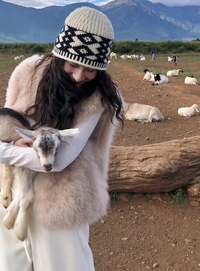 Tetu STUDIO 2025SS 冬日恋歌  山羊绒软黄金松弛马甲外套