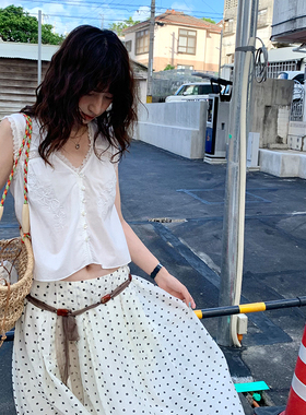 Tetu STUDIO 2025SS 蕾丝镶嵌刺绣白色棉质小衫