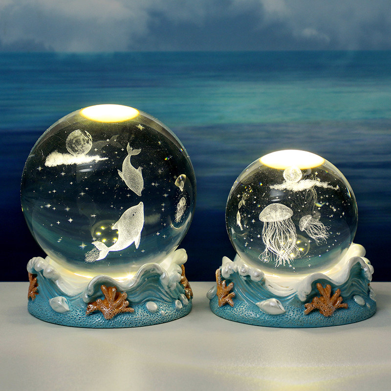 水晶球小夜灯摆件水母海豚太阳系工位桌面装饰品毕业送人生日礼物