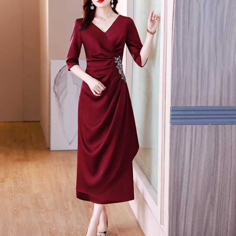 高端喜婆婆婚宴装2026新款年轻妈妈结婚礼服平时可穿红色连衣裙