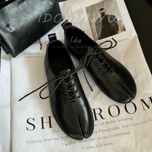 ido英伦风分趾小皮鞋女2026春季新款真皮系带平底百搭复古乐福鞋