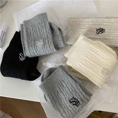 实用色系~基础黑白灰中筒袜堆堆女袜 吸湿排汗 日常方便拿即可搭