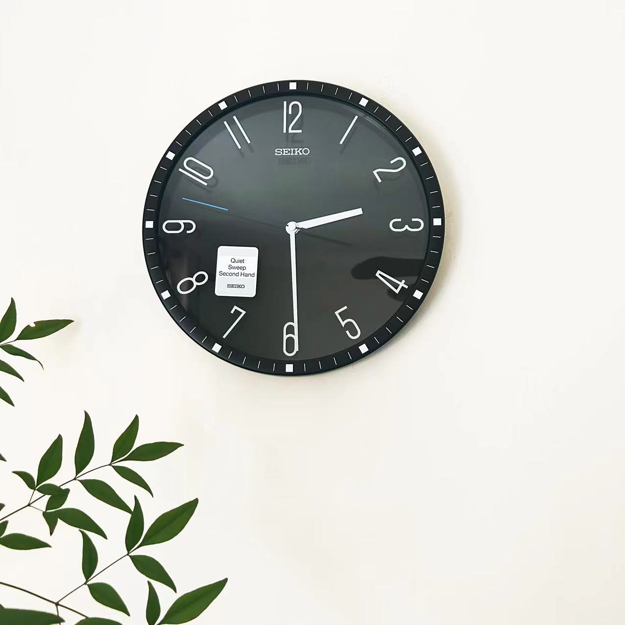 SEIKO日式玻璃超静音挂钟