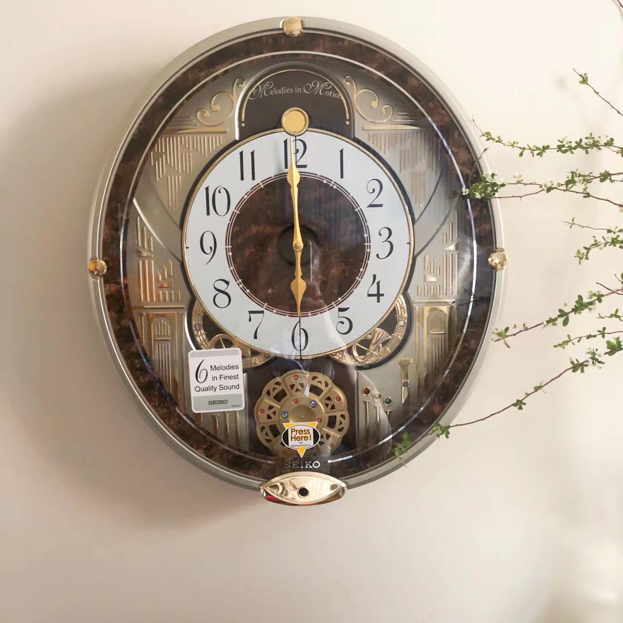 SEIKO日式彩灯音乐光控报时