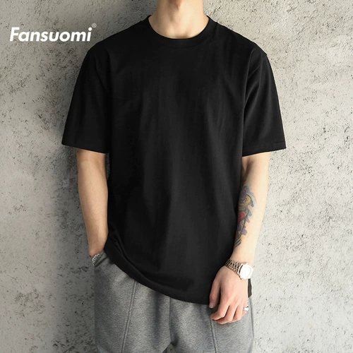 Хлопковая черная приятная телу футболка с коротким рукавом, в американском стиле