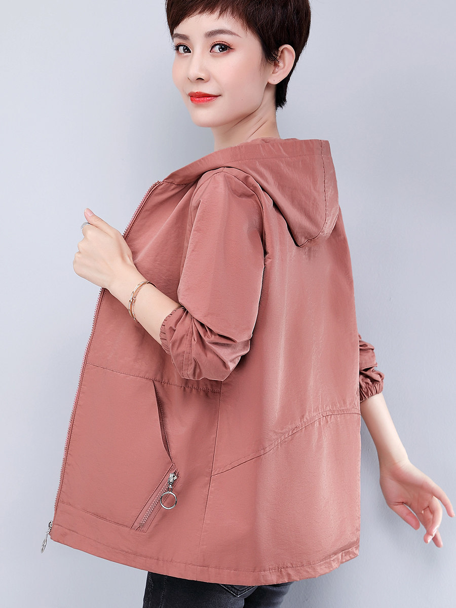 Autumn coat 2021 new women's spring and autumn Korean version loose medium and long windbreaker mom autumn women's short coat