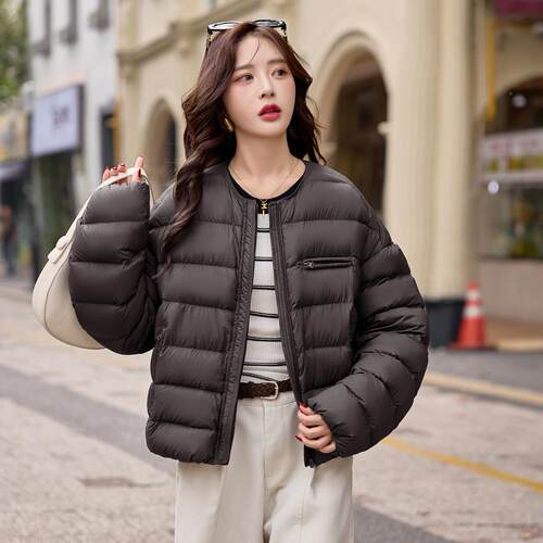外羽服装冬季新款女小众ME565-1时尚保暖圆领绒白鸭绒简约套