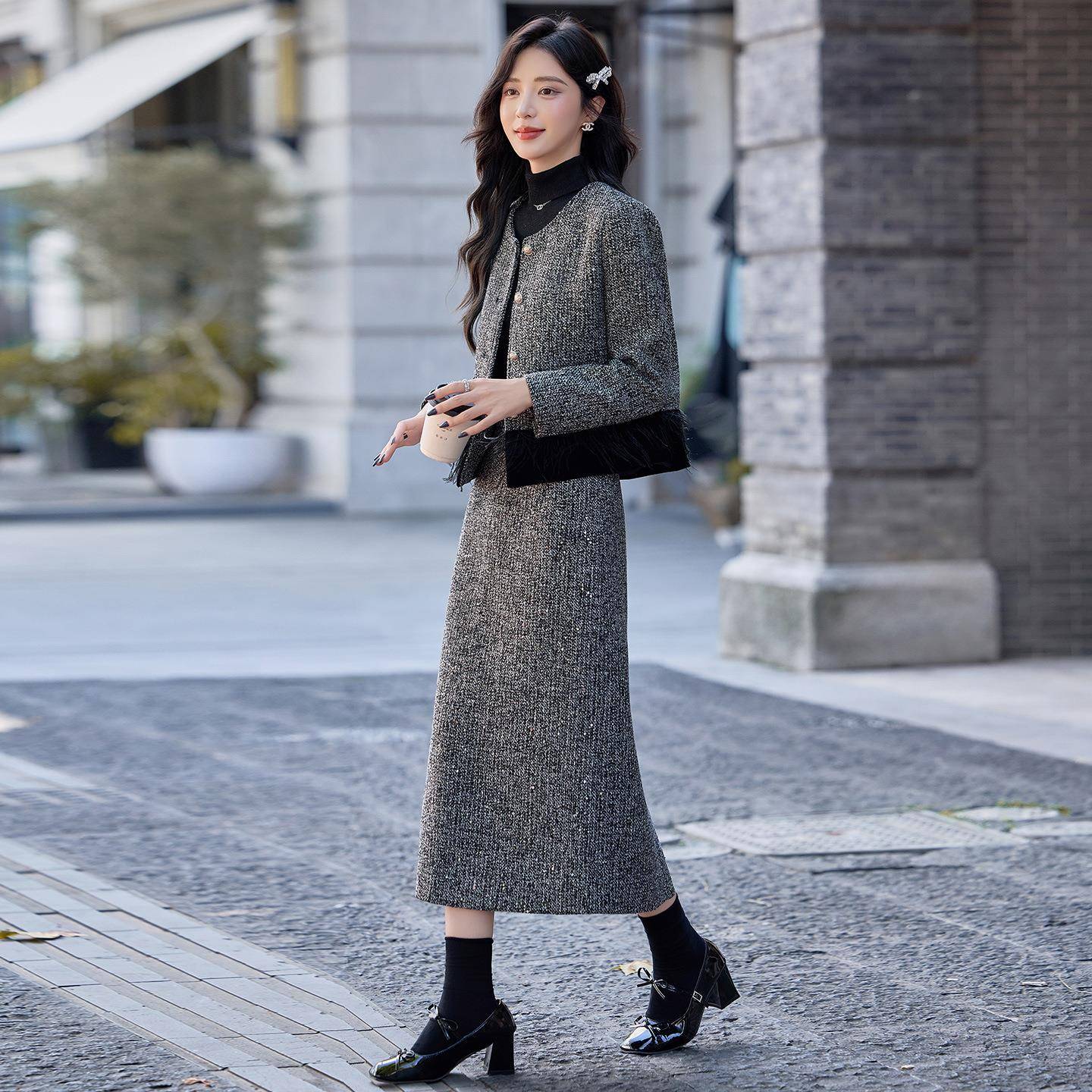 今年ZQ05-092流行两小名香风装女2025秋冬套季新款媛气质半身裙件