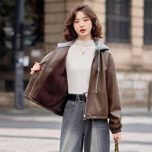 帽加绒加厚皮克外套女冬连装衣LNJ新款洋气时尚皮夹上衣