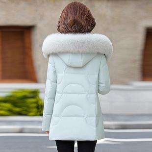 牌正品柜撤妈妈冬71801装羽绒服短品款中老年新女款白鹅绒加厚外