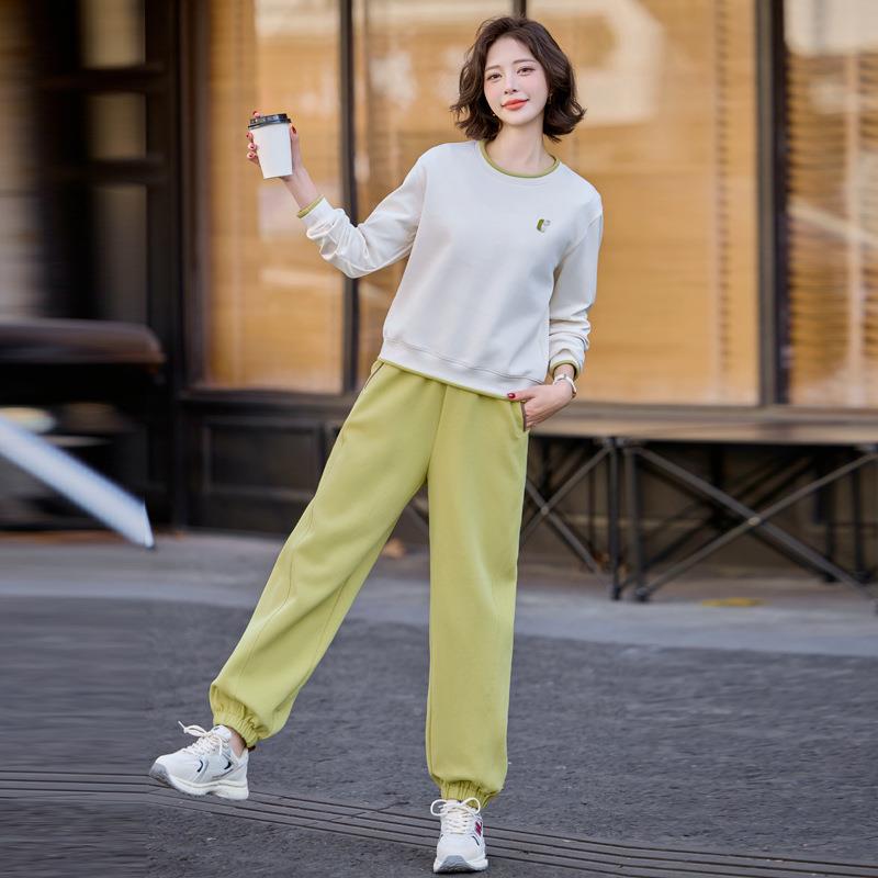 别致圆领卫两衣装秋款微胖女生闲穿梦205搭春套秋休撞色运动服件