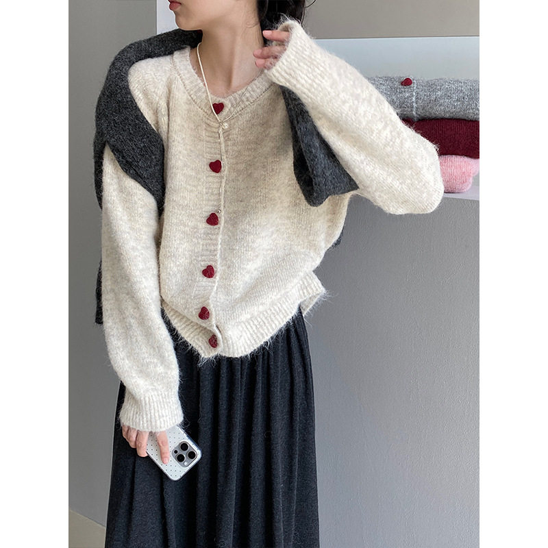 江左8羊毛红色爱心扣子毛衣外套女秋季宽松圆领上衣88715秋季新款
