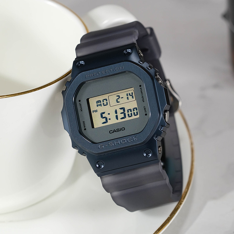 卡西欧小方块35周年限定午夜迷雾gshock女士防水石英手表GM-S5600