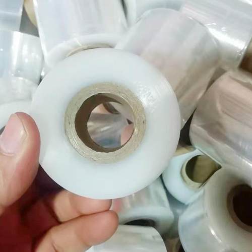 PE小卷缠绕膜打包膜拉伸膜保护嫁接工业保鲜膜厂家大量价优