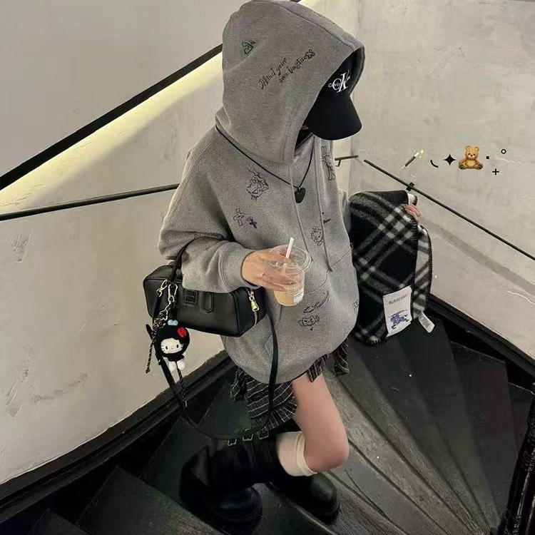 HelloKitty印花灰色连帽卫衣女