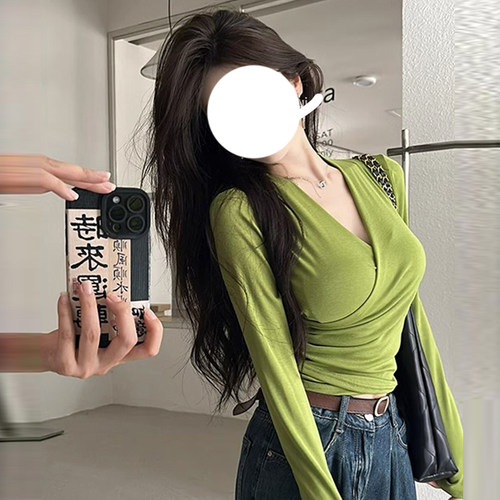 长袖上衣女秋单穿低领打底衫流行风格T恤高级感性感纯欲风v0915e