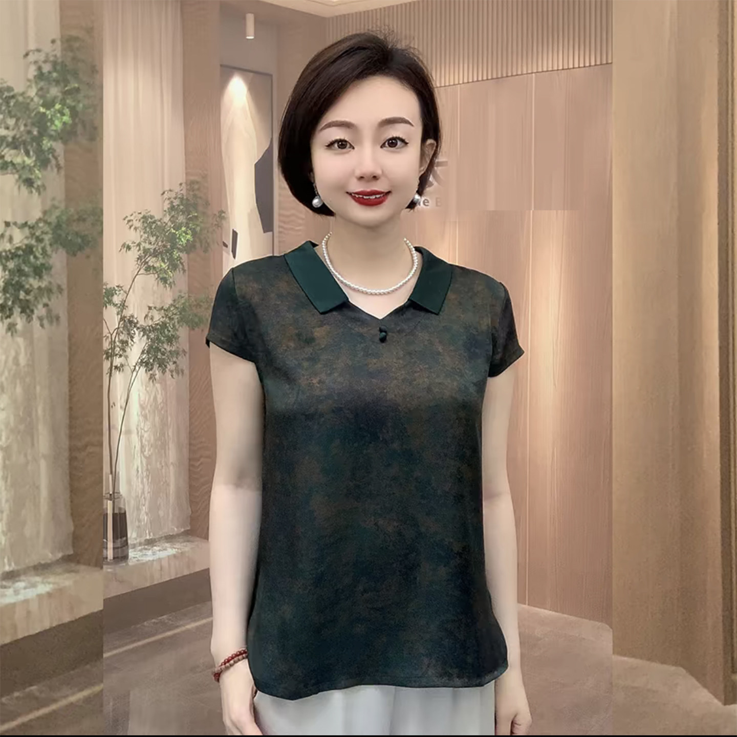 洋气中老年妈妈气质真丝上衣夏季国风翻领短袖衬衫大码遮肚薄体恤