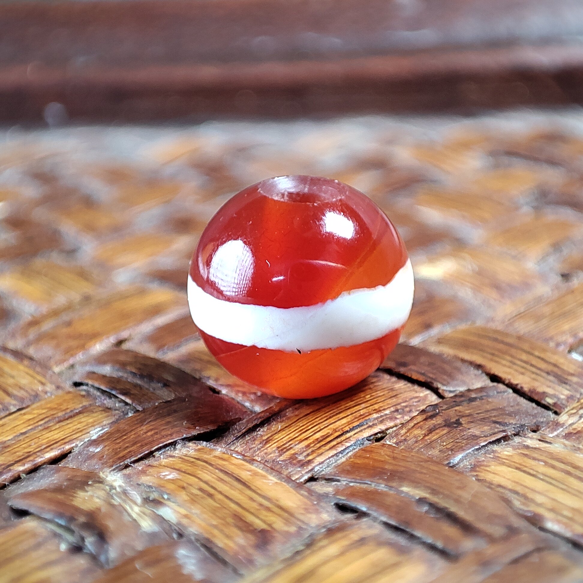 2.5毫米大孔道珠子大孔径散珠天珠红肉玛瑙一线药师水晶散珠配饰