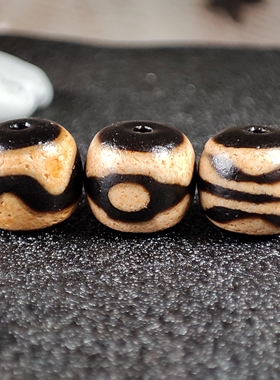 清货西藏天珠老料玛瑙三眼虎牙九眼吊坠项链锁骨链手串佛珠配饰