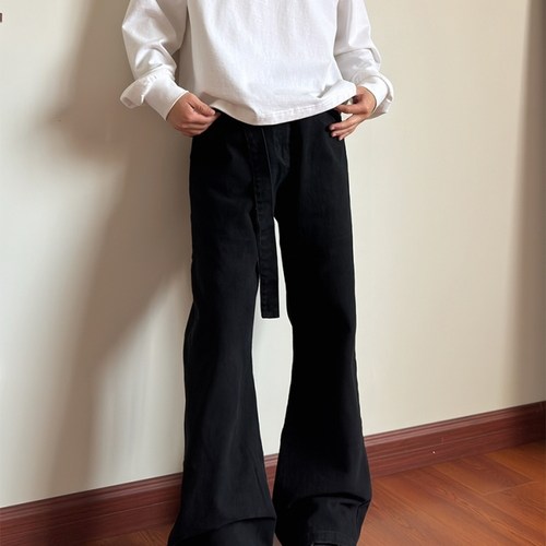 微喇可调节腰带cleanfit牛仔裤