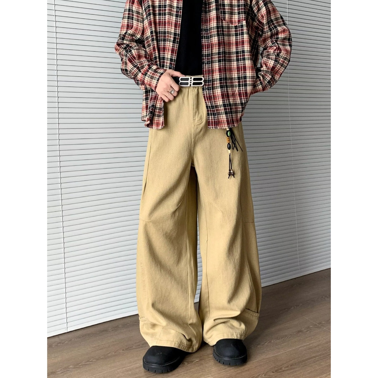 卡其色解构拼接设计感牛仔裤