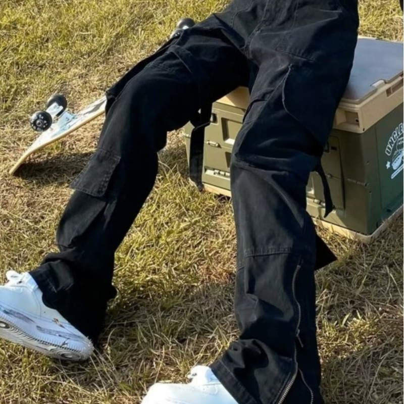 纯黑色拉链工装牛仔裤男款