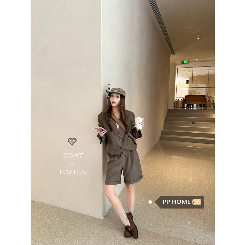 日本offcat时尚西装套装女秋冬复古老钱风翻领西装外套阔腿短裤两