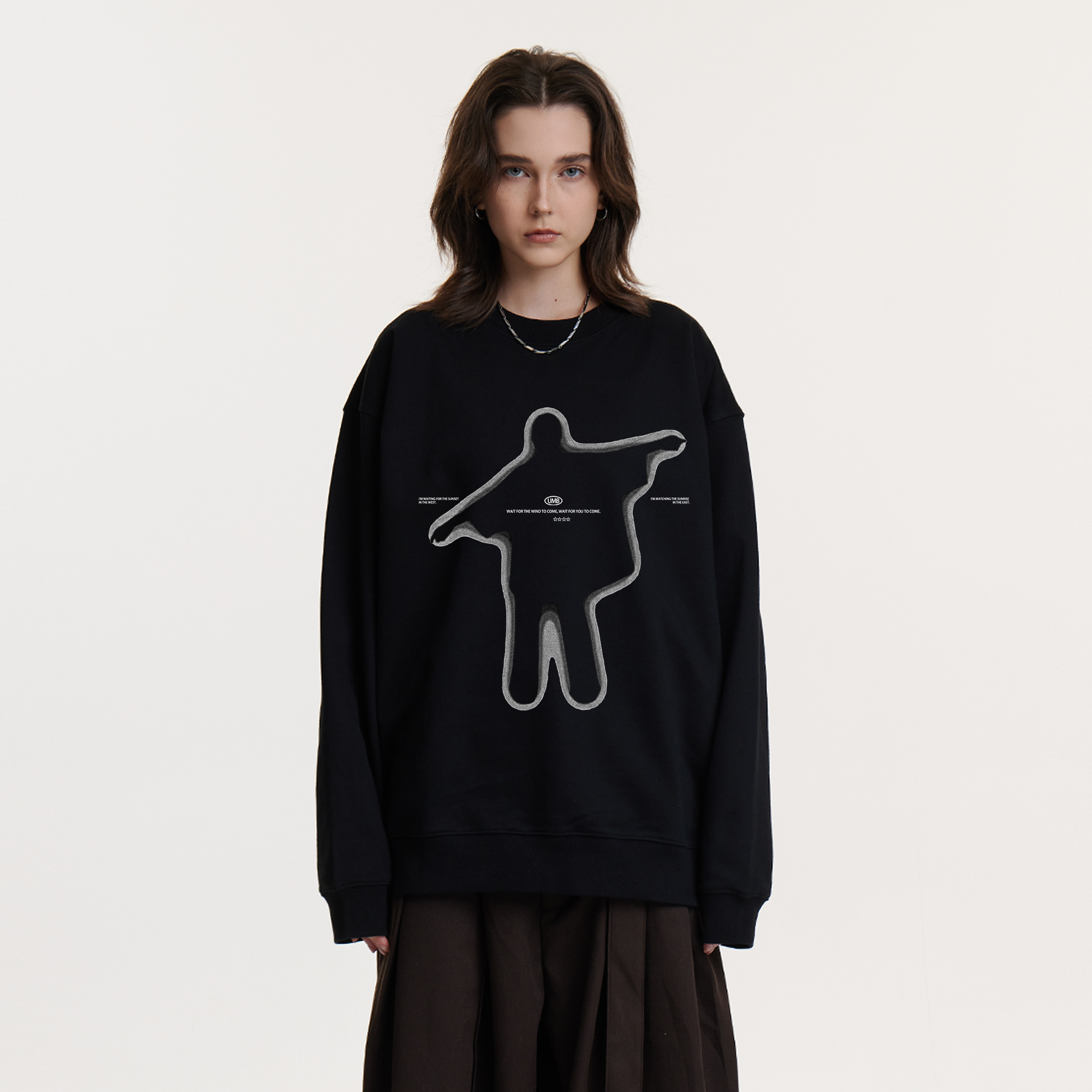 UMBNESS 2025秋冬新款纯色抽象大图案宽松长袖圆领450g高品质卫衣