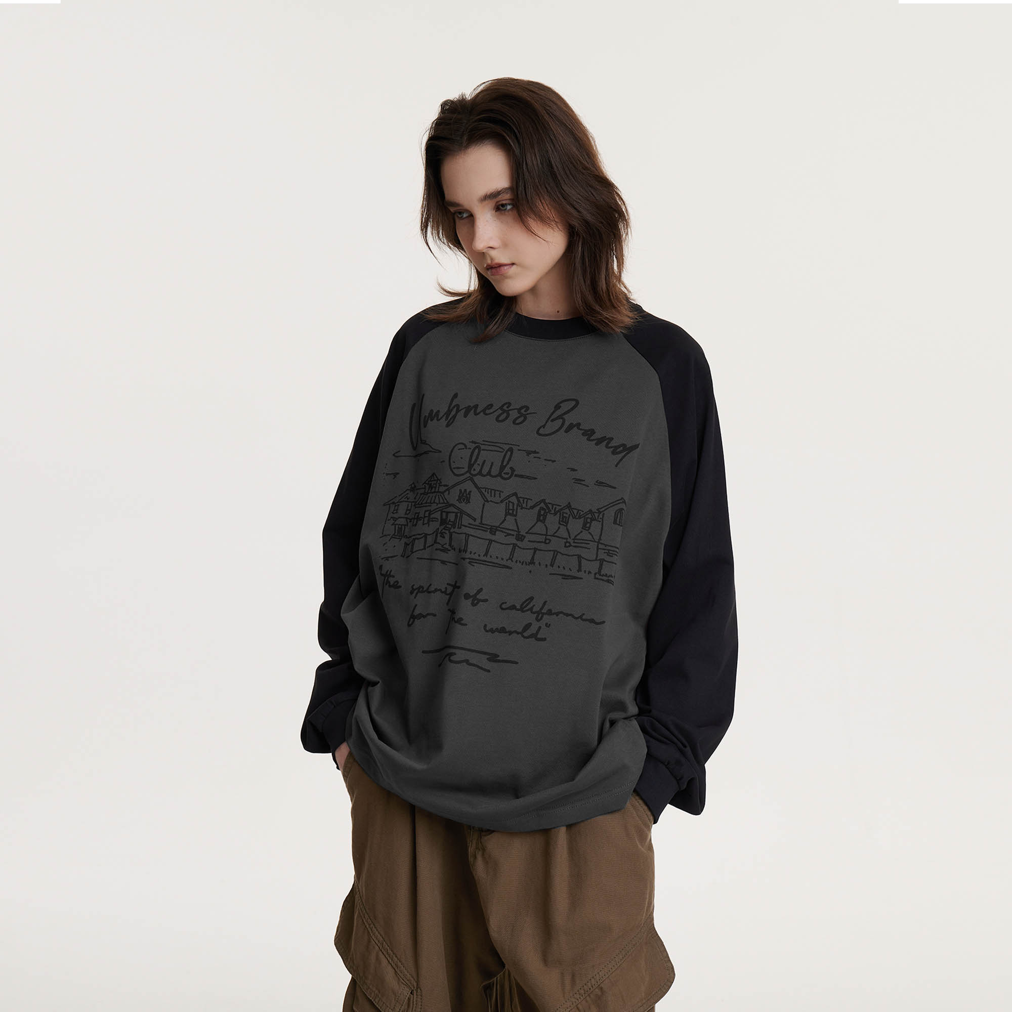 UMBNESS 潮牌咖色手绘复古印花长袖T恤男士拼色宽松圆领插肩袖秋