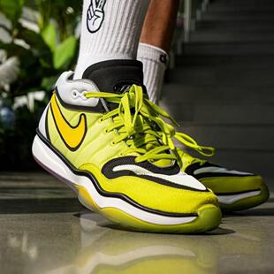 HUSTLE G.T. 实战中帮气垫篮球鞋 300 先锋运动 DJ9404 耐克Nike