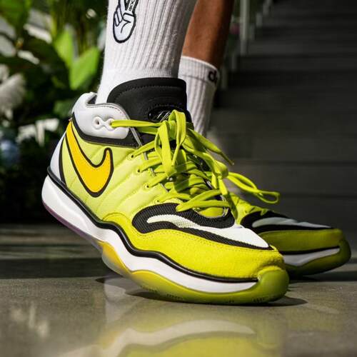 NikeAirZoomGT篮球鞋