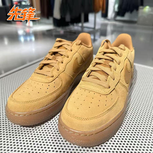 耐克低帮小麦空军一号板鞋