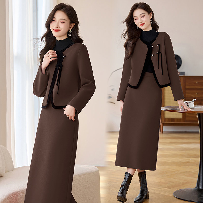 毛呢短外套半身裙两件套女2025秋冬气质洋气穿搭夹棉加厚套装裙子