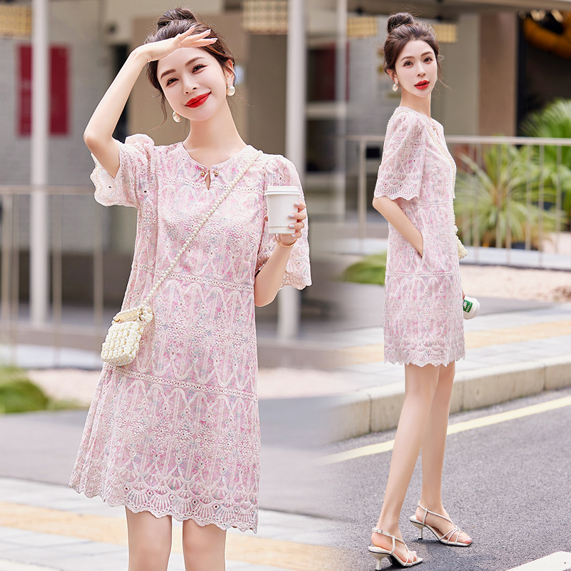 粉色蕾丝连衣裙女小个子