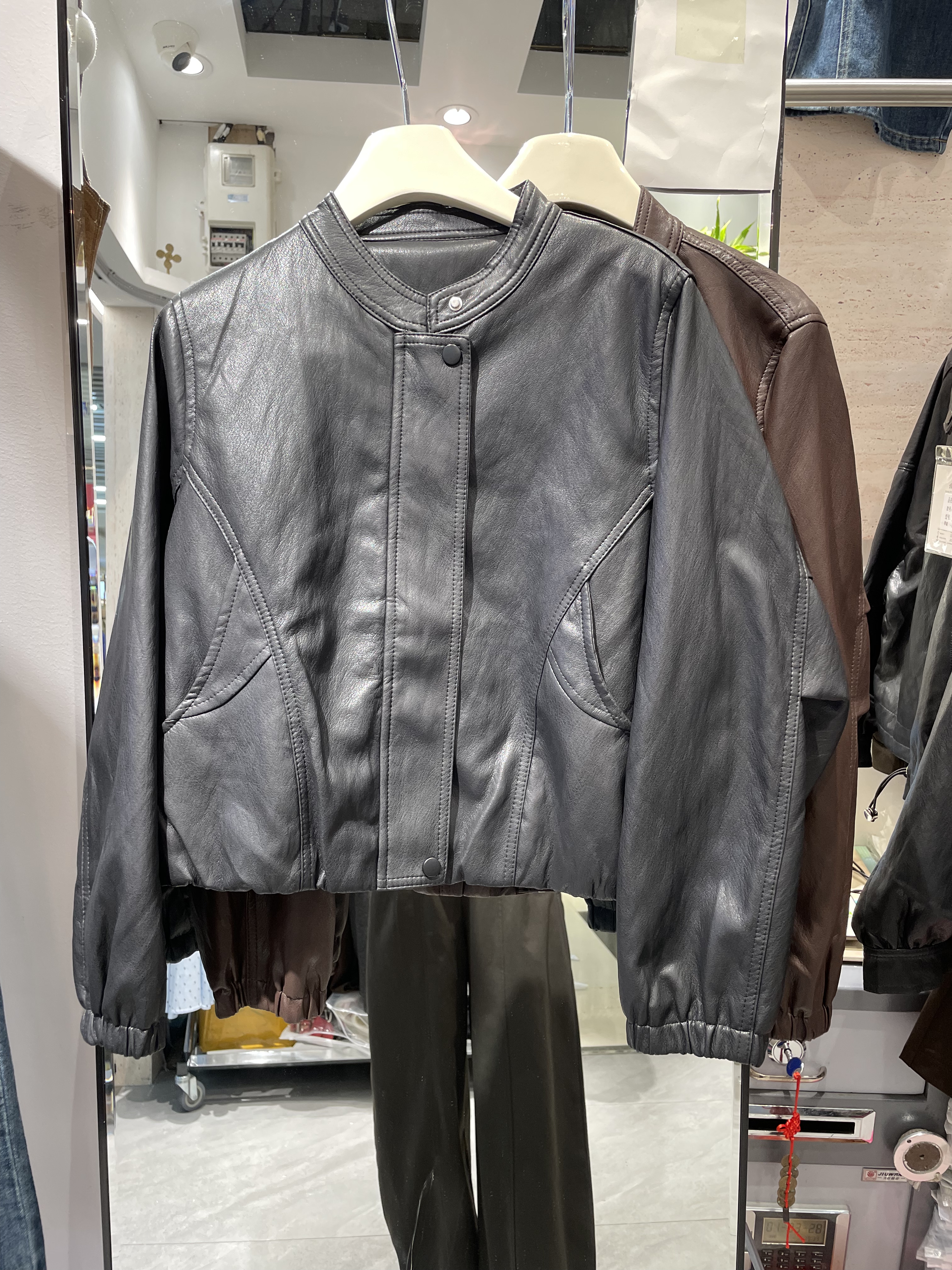 金裕格802秋韩版时尚百搭显瘦立领短款皮衣外套女小个子减龄上衣