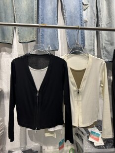 7106 早秋假两件长袖t恤女2024新款女装秋装时尚洋气修身拉链上衣