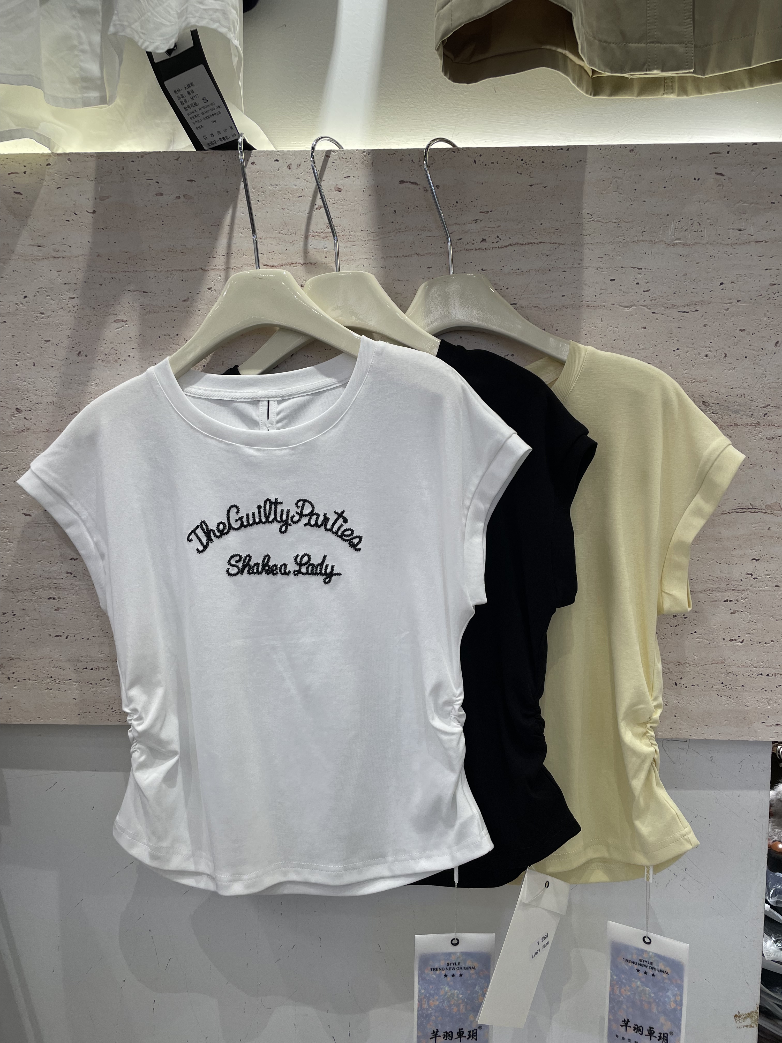 芊羽桌玥66017夏季新款时尚字母后背镂空T短袖修身显瘦百搭女上衣
