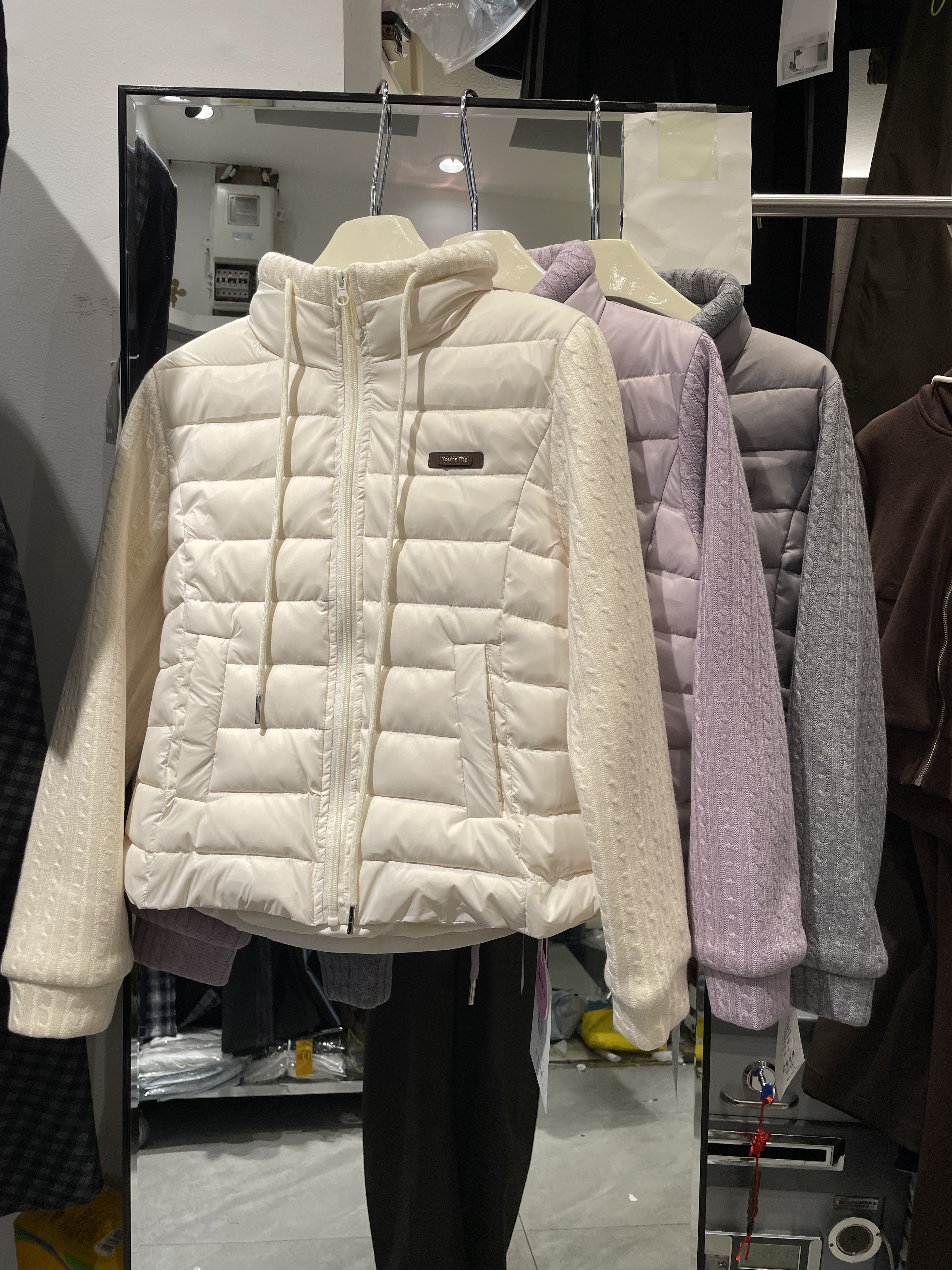 红紫女绣6201冬季新款加厚棉服女针织毛衣袖拼接连帽短款轻薄外套