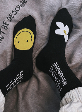 韩国原宿权志龙GD小雏菊刺绣长袜男女黑色中筒袜子个性字母潮流袜