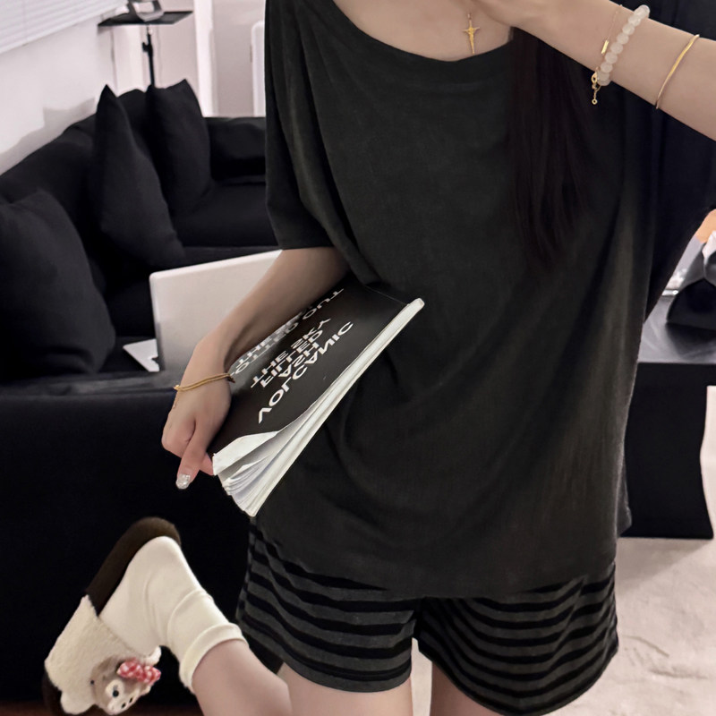 睡衣女生夏季短袖短裤灰色套头条纹莫代尔露肩日系家居服薄款套装