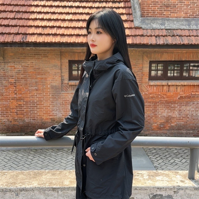 哥伦比亚女款户外休闲旅行夹克